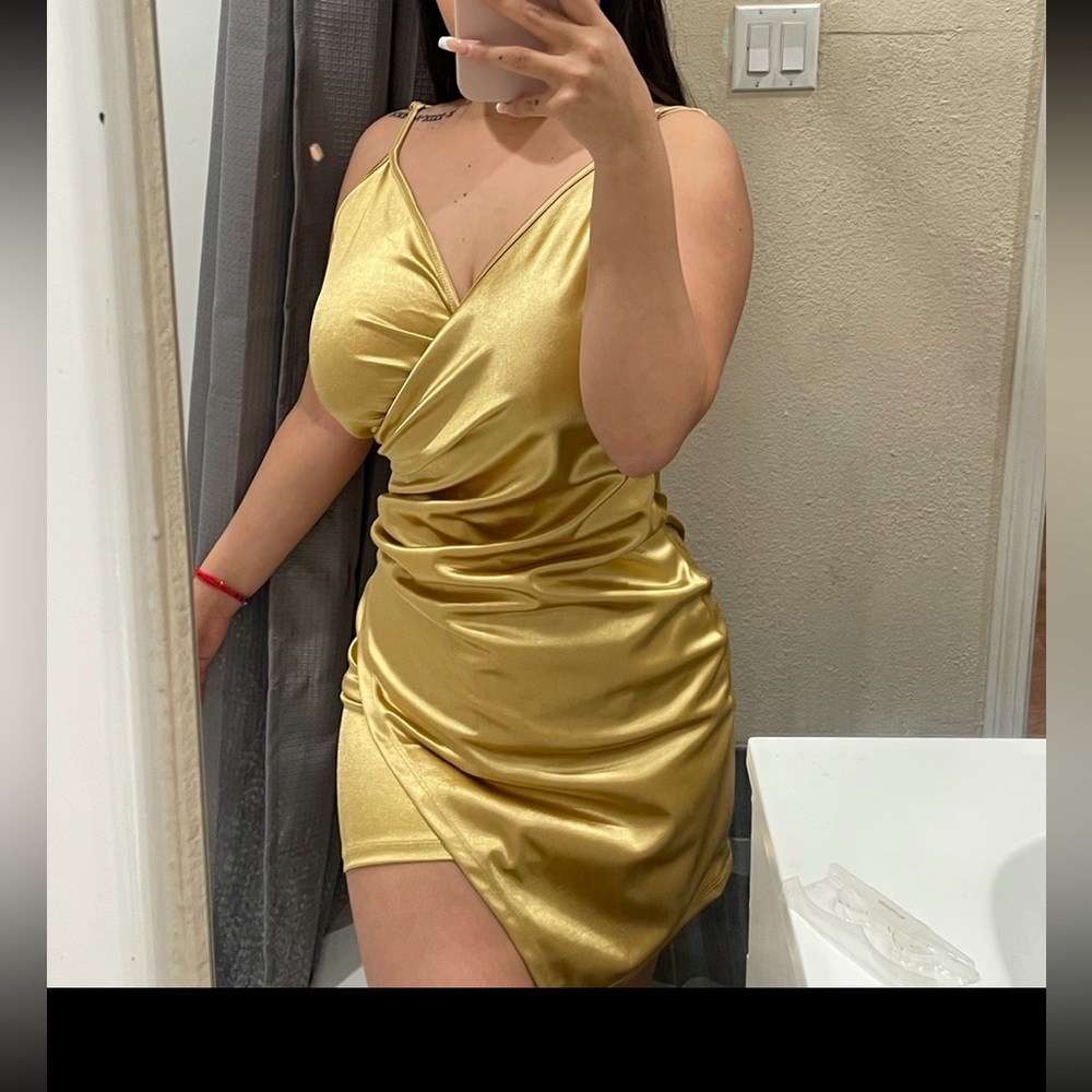 Gold dress size M